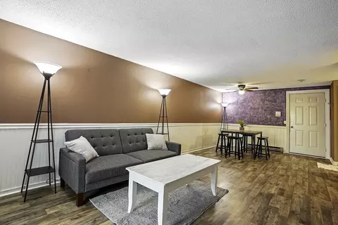 109 Heritage Dr #109, Whitinsville, MA 01588