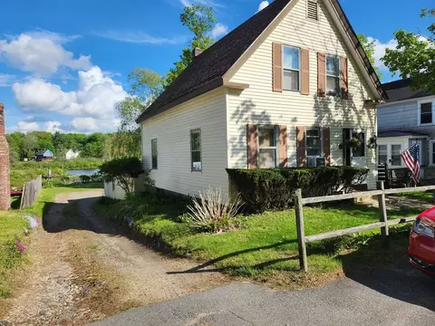 47 Beech St, Winchendon, MA 01475