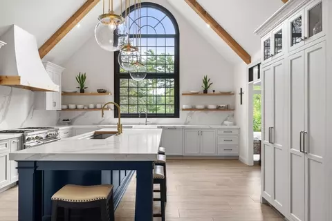 168 Country Club Way, Kingston, MA 02364