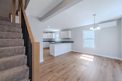 46 Lyons St, Lowell, MA 01852 photo 12