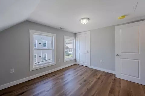 46 Lyons St, Lowell, MA 01852 photo 16