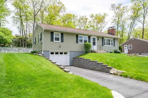 355 Pickering St, Manchester, NH 03104