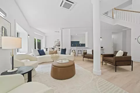 44 Ober Rd #44, Newton, MA 02459