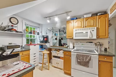9 Elm St, Ayer, MA 01432 photo 21