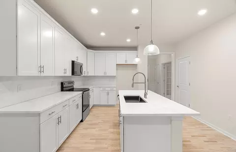 300 Martins Lndg #09110, North Reading, MA 01864