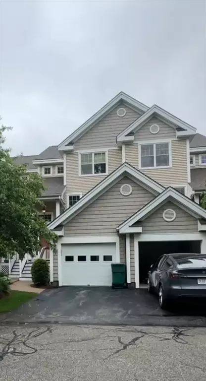 5 Lincoln Ln #5, Grafton, MA 01536