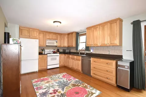10 Odyssis Dr, Buzzards Bay, MA 02532 photo 11