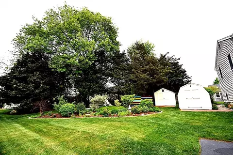 10 Odyssis Dr, Buzzards Bay, MA 02532 photo 3