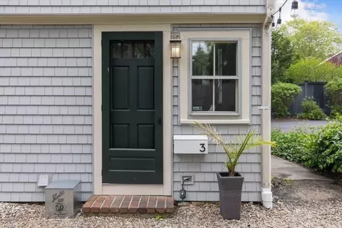 Exterior - 176 South St #3, Hingham, MA 02043 photo 1 of 6