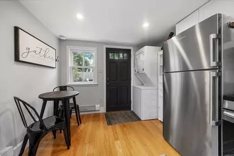 176 South St #3, Hingham, MA 02043