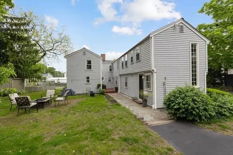 Exterior - 176 South St #3, Hingham, MA 02043 photo 3 of 6