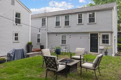 Exterior - 176 South St #3, Hingham, MA 02043 photo 4 of 6