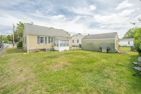Exterior - 7 East St, Springfield, MA 01104 photo 6 of 6