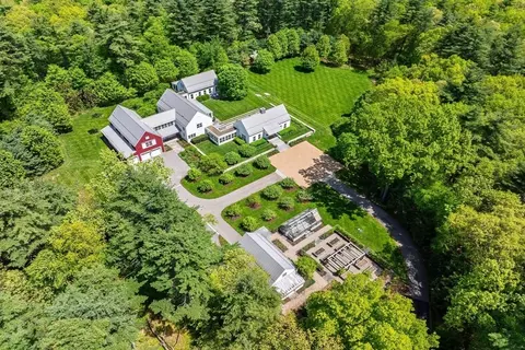 163 Nagog Hill Rd, Acton, MA 01720