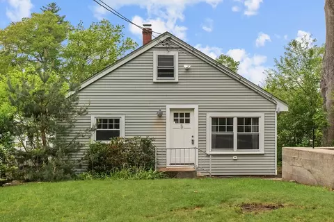 5 London Rd, Salem, NH 03079