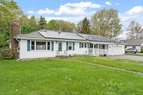 441 Shea St, Fitchburg, MA 01420