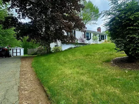 7 Priscilla Ln, Charlton, MA 01507