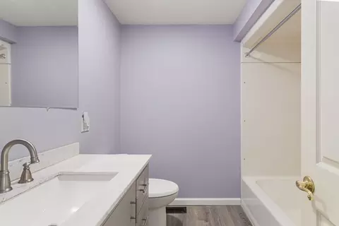 Bath - 151 Mohawk Trl, Cranston, RI 02921 photo 1 of 2