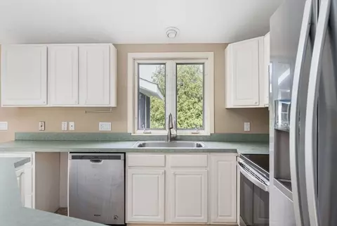 Kitchen - 151 Mohawk Trl, Cranston, RI 02921 photo 2 of 3