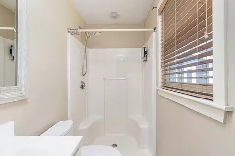 Bath - 151 Mohawk Trl, Cranston, RI 02921 photo 2 of 2