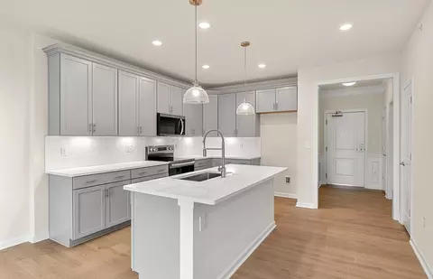300 Martins Landing Way #9503, North Reading, MA 01864