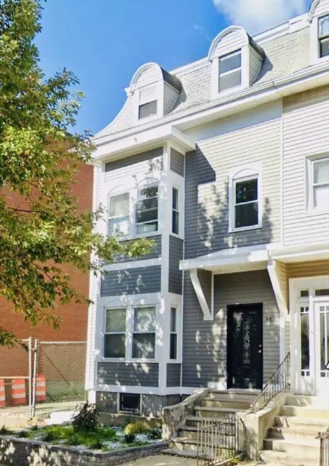 44 Saratoga St, Boston, MA 02128