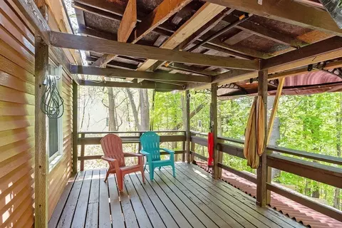 29 Warwick Rd, Gardner, MA 01440 photo 5