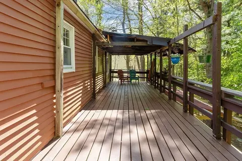 29 Warwick Rd, Gardner, MA 01440 photo 4