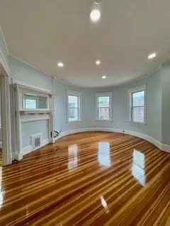 7 Christopher St, Boston, MA 02122 photo 11