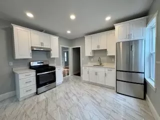 7 Christopher St, Boston, MA 02122 photo 8