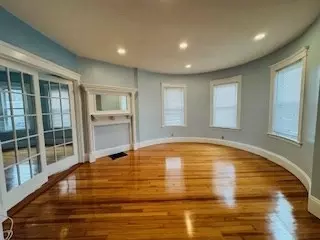 7 Christopher St, Boston, MA 02122 photo 4