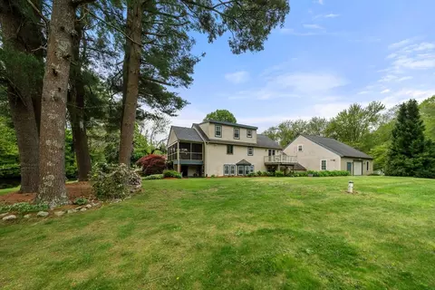 64 E Main St, Middleboro, MA 02346 photo 4