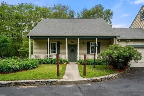 64 E Main St, Middleboro, MA 02346 photo 32