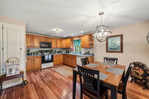 64 E Main St, Middleboro, MA 02346 photo 14