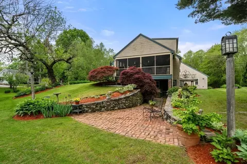 64 E Main St, Middleboro, MA 02346 photo 6
