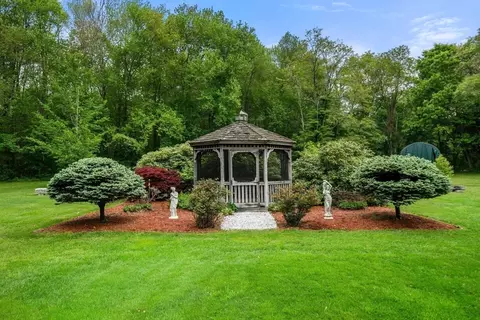64 E Main St, Middleboro, MA 02346 photo 7