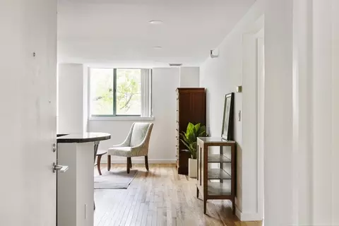 42 8th St #5304, Boston, MA 02129