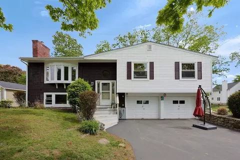 20 Stubb St, Franklin, MA 02038