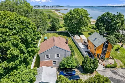 10 Prescott Ter, Quincy, MA 02169