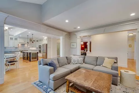 10 Damon Rd, Needham, MA 02494 photo 13