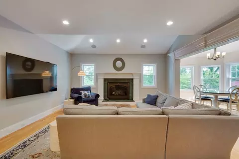 10 Damon Rd, Needham, MA 02494 photo 14
