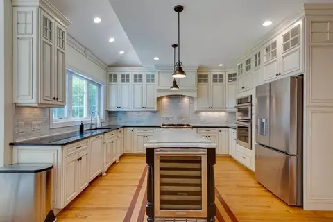 10 Damon Rd, Needham, MA 02494 photo 9