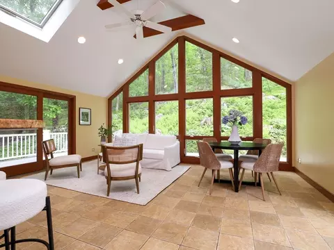 14 Pond St, Dover, MA 02030 photo 6