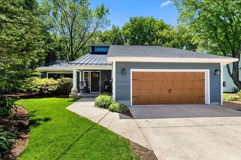 2 Confalone Cir, Wakefield, MA 01880 photo 2