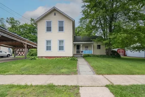 28 River St, Erving, MA 01344