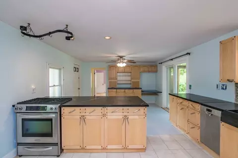 28 River St, Erving, MA 01344 photo 10