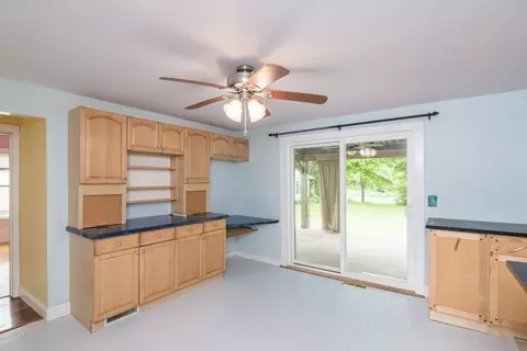 28 River St, Erving, MA 01344 photo 6
