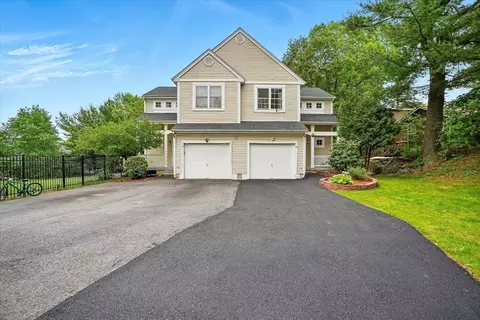25 Ptarmigan Dr #25, Shrewsbury, MA 01545