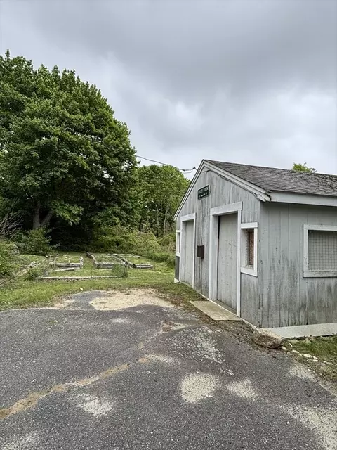 4375 Main St, Barnstable, MA 02630 photo 2