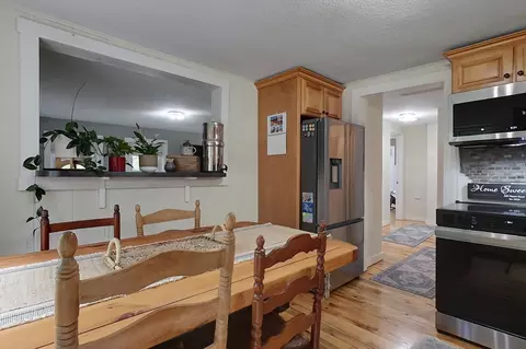 Dining - 209 Mason Rd, Townsend, MA 01474 photo 2 of 2